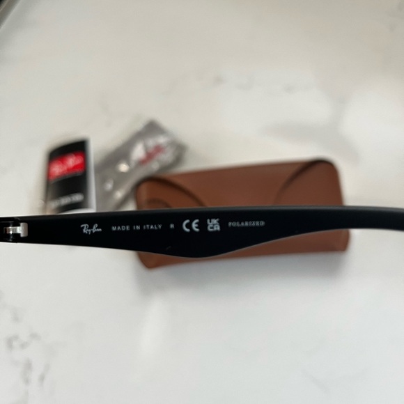 Ray Ban polarized EUC - Picture 2 of 6